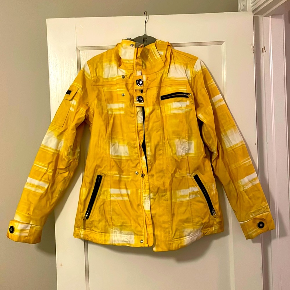Burton women’s yellow ski jacket